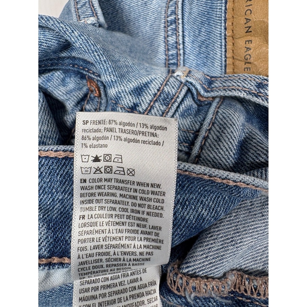 American Eagle Ex-Boyfriend Strigid Light Wash Relaxed Straight Jeans Womens 4R - Picture 8 of 16